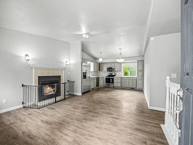 Foto del edificio - Spacious 4-Bedroom Lacey Home with A/C, Basement Bonus Space & Wetlands Privacy