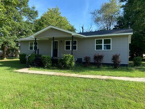 Building Photo - 3508 Choccolocco Rd