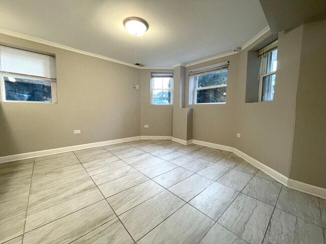 Building Photo - 1817 S 56th Ct