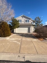 Building Photo - 6973 Merlot Dr NE