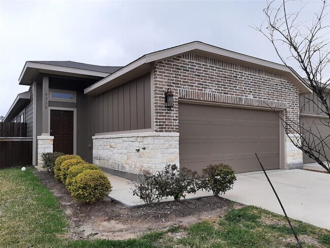 Foto del edificio - 9736 Grosbeak Ln