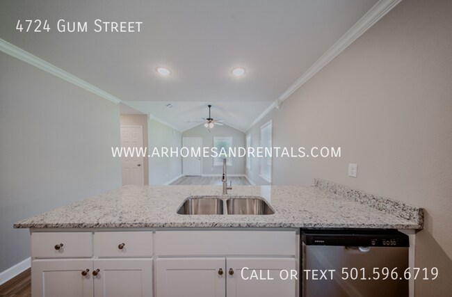 Foto del edificio - 4724 Gum St