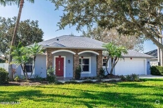 Building Photo - 12 Peruvian Ln