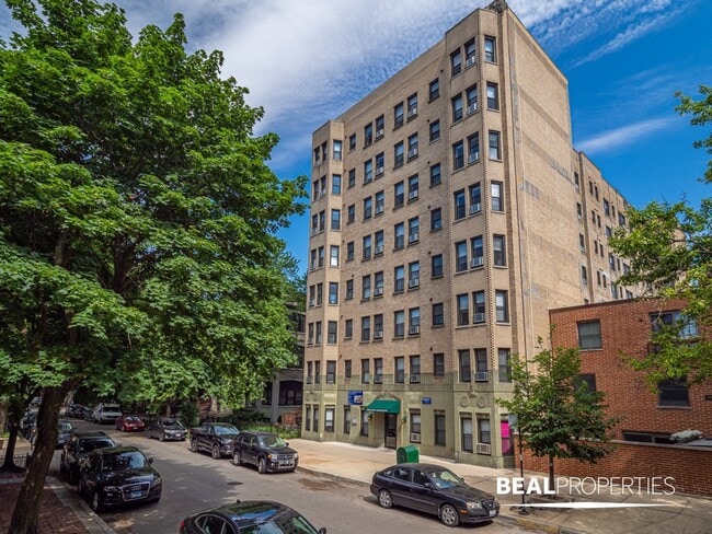 Building Photo - 550 W Arlington