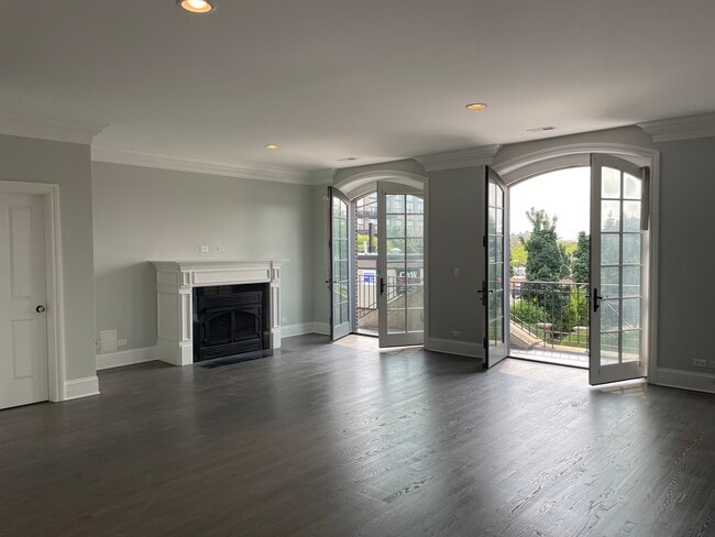 Building Photo - 2657 N Clybourn Ave