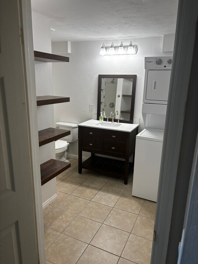 Foto del edificio - 1295 Riverview Dr