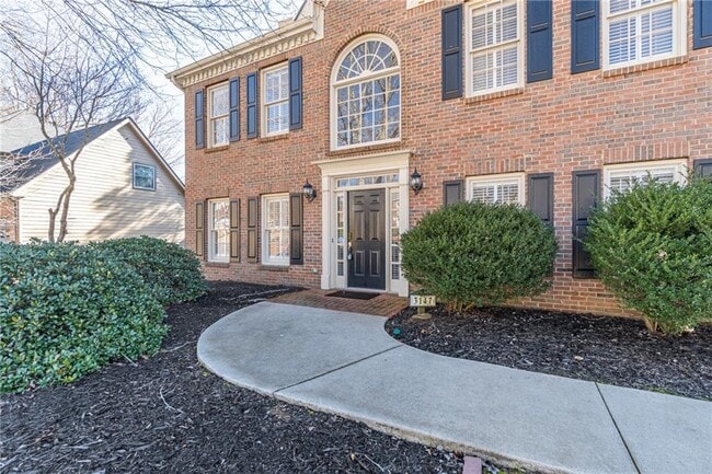 Foto del edificio - 3147 Crestmont Way NW