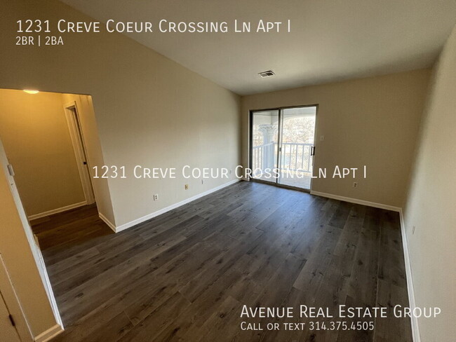 Building Photo - 1231 Creve Coeur Crossing Ln