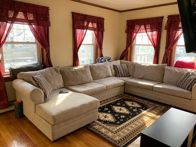 New posting! - 224 Lafayette St