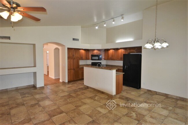 Foto del edificio - 10886 W Loma Ln