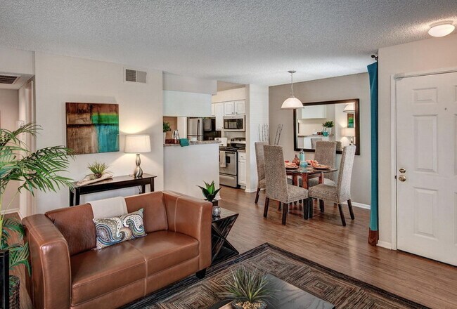 Foto del edificio - 11513 Windcrest Ln