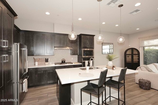 Building Photo - 7464 E Paraiso Dr