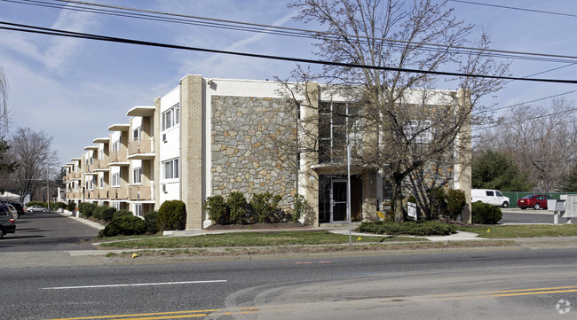 Building Photo - 309 Apartments