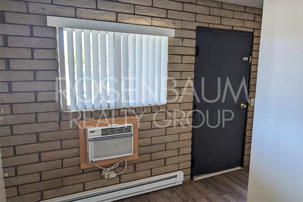 Foto principal - Cute and cozy 1-bedroom, 1-bath downstair ...