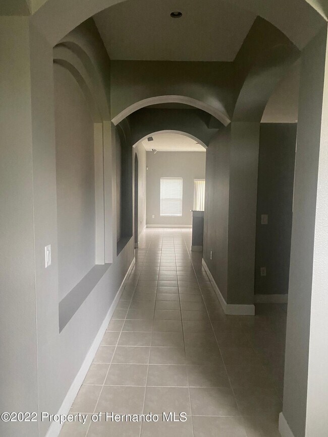 Building Photo - 5259 Greystone Dr