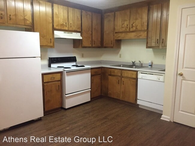 Building Photo - 4 br, 4 bath House - 141 Hunters Run Road