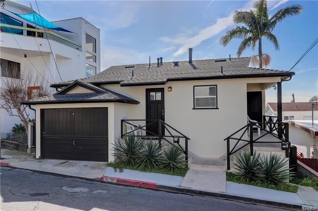 Front building - 1010 8th St