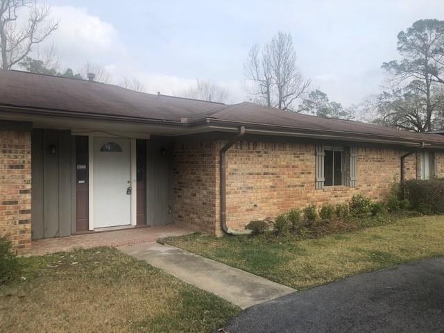 Building Photo - 13450 Leaning Oaks Dr