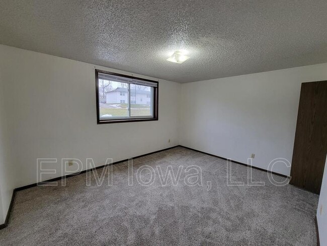 Building Photo - 1211 Langley Rd