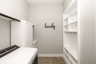 Building Photo - 7323 Settlers Way