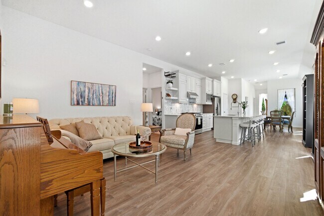 Building Photo - 1409 Northwood Blf Ln