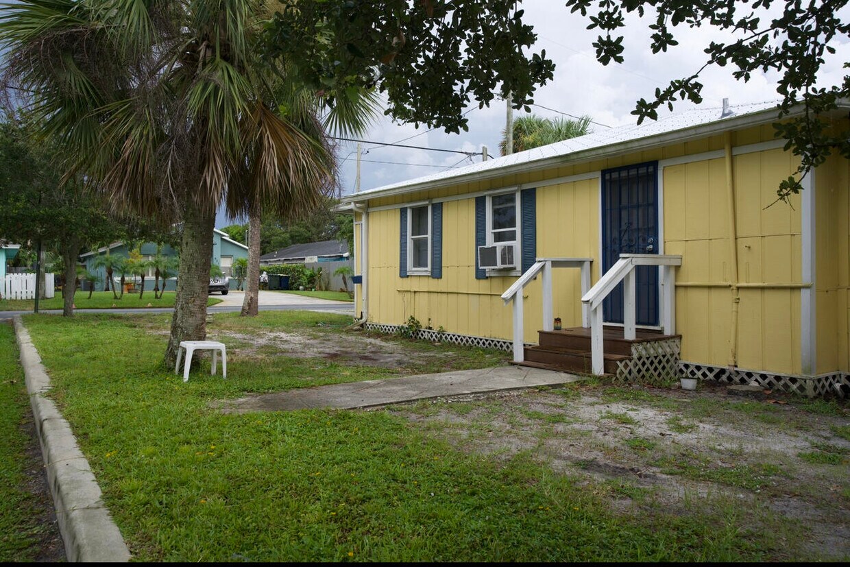 920 SE Bayou Ave, Stuart, FL 34994 Townhome Rentals in Stuart FL