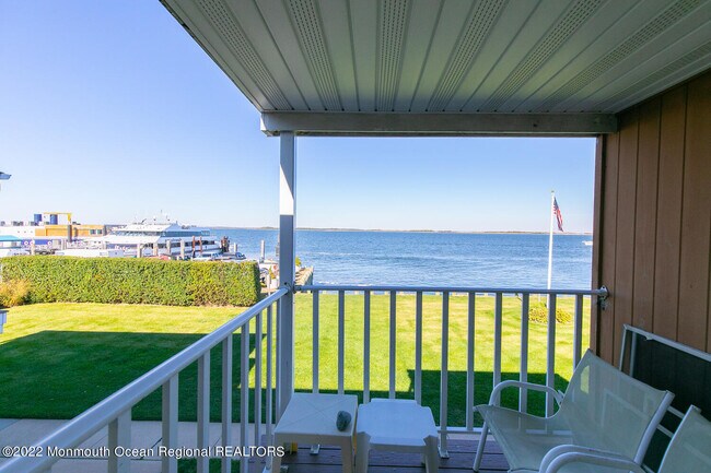 Foto del edificio - 324 Shore Dr