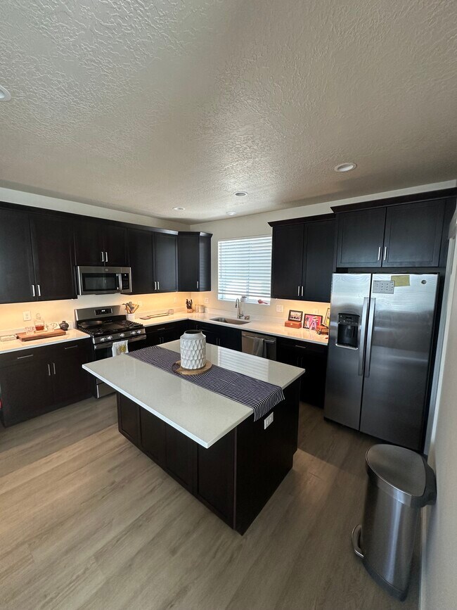 Foto del edificio - 107 W Ryker Ln