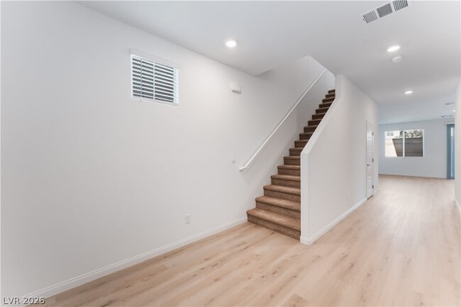 Foto del edificio - 6217 Seastrand St