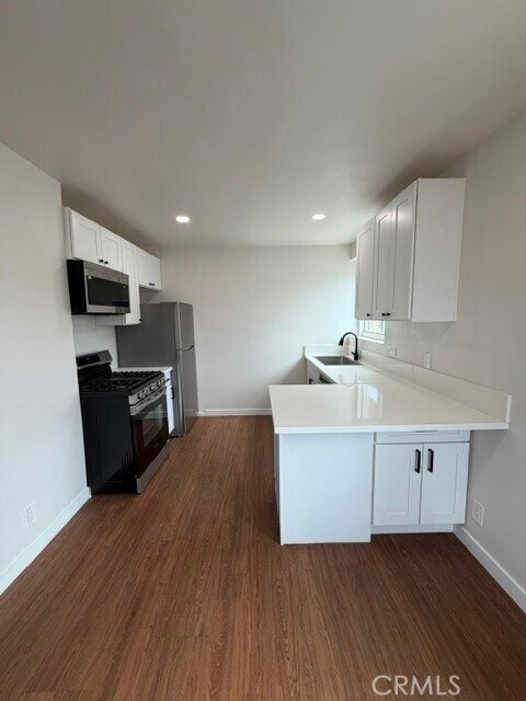 Foto del edificio - 1327 W 89th St