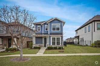 Building Photo - 1817 Oak Trail Dr