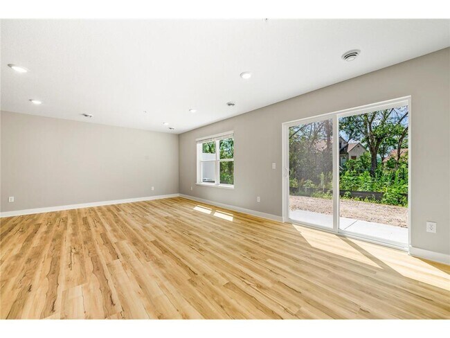 Foto del edificio - 12709 Ashbury Dr