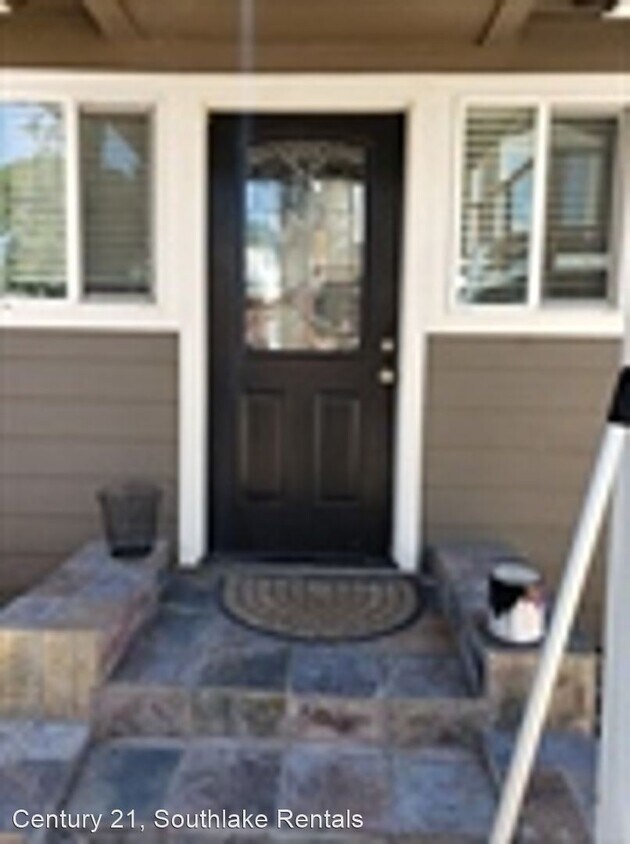 14465 Lakeshore Dr, Clearlake, CA 95422 House Rental in Clearlake, CA