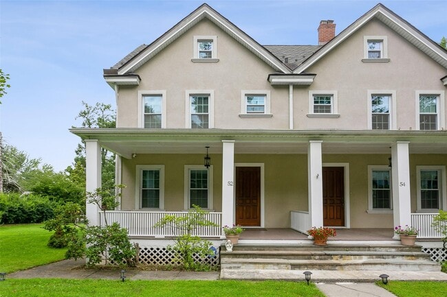 Building Photo - 52 Orchard Ridge Rd