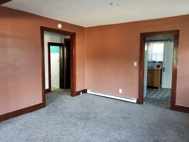 Building Photo - House for Rent. Webster SD