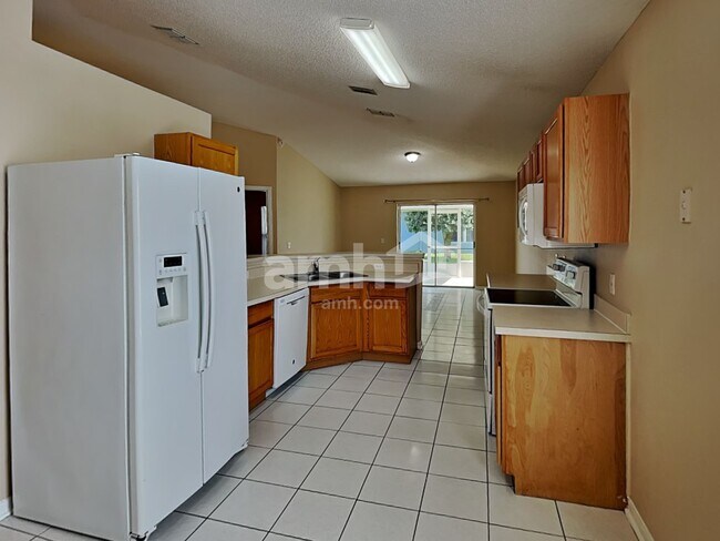 Foto del edificio - 12555 Belmont Lakes Dr