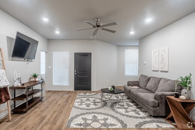4HAB, 4BA - 1.760SF - University Park Place