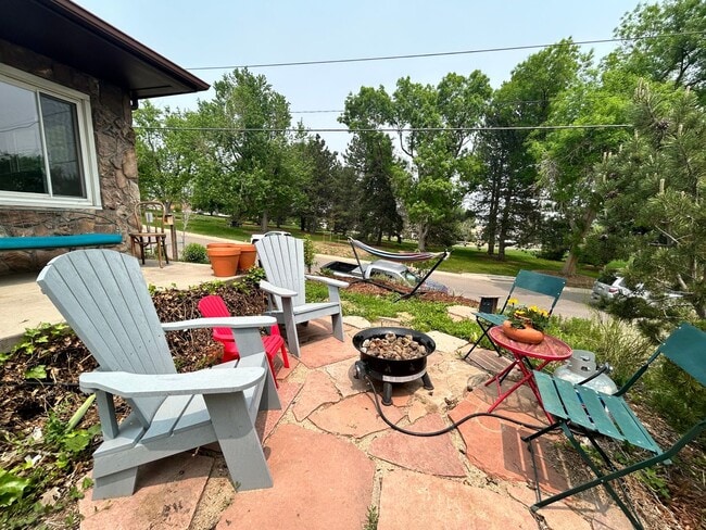 Foto del edificio - $0 DEPOSIT OPTION. Quaint 2 Bed, 1 Bath Ra...