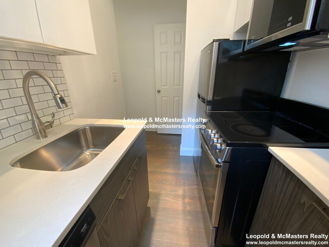 Foto principal - 203 Park Dr