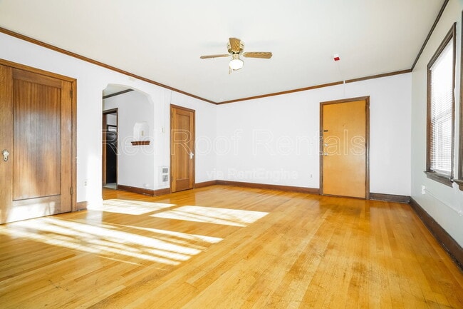 Foto del edificio - 1325 S 6th Ave