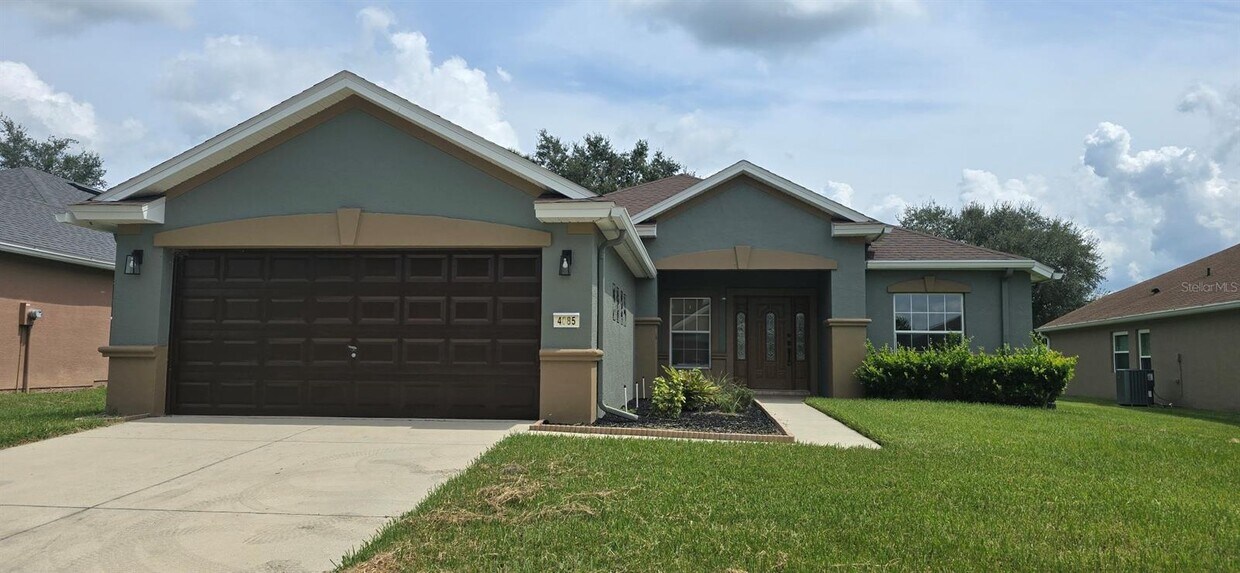 Foto principal - 4085 SW 49th Ave
