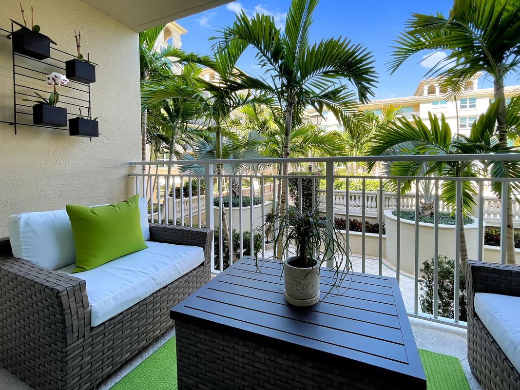 Foto del edificio - 99 SE Mizner Blvd
