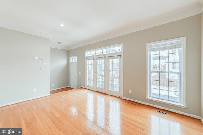 Foto del edificio - 22072 Avonworth Square