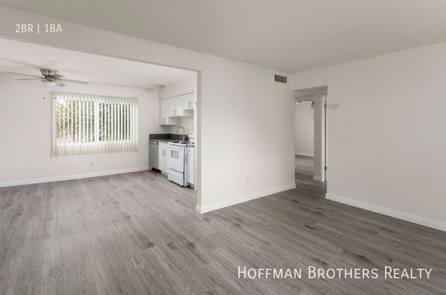 Building Photo - 4271 Columbus St