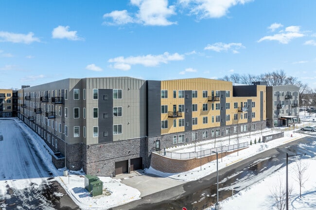 Building Photo - The Ellie