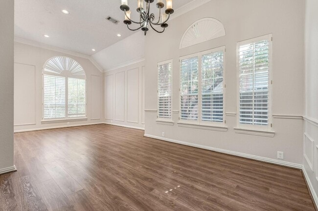 Building Photo - 2602 Garden Ridge Ln
