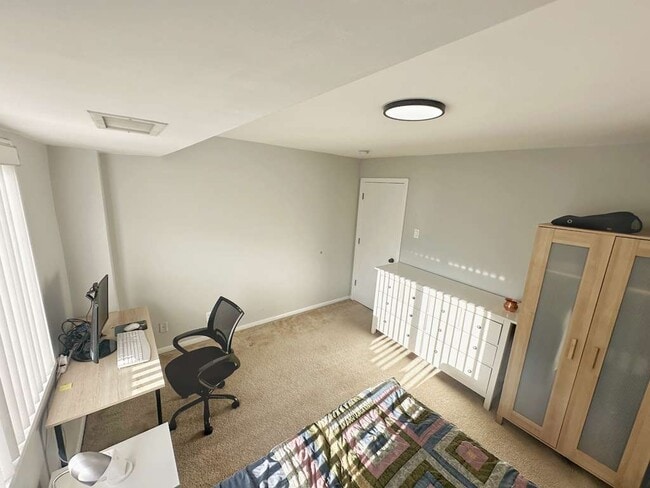 Building Photo - 5340 Holmes Run Pky