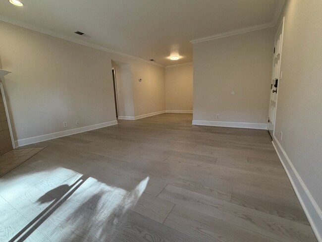 Building Photo - 1665 Braddock Ct