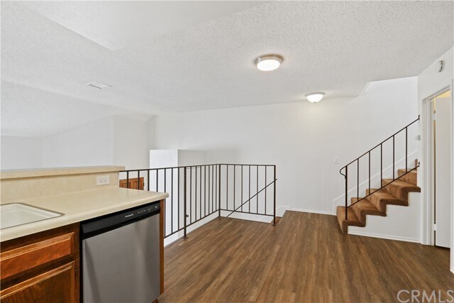 Foto del edificio - 14418 Clark St