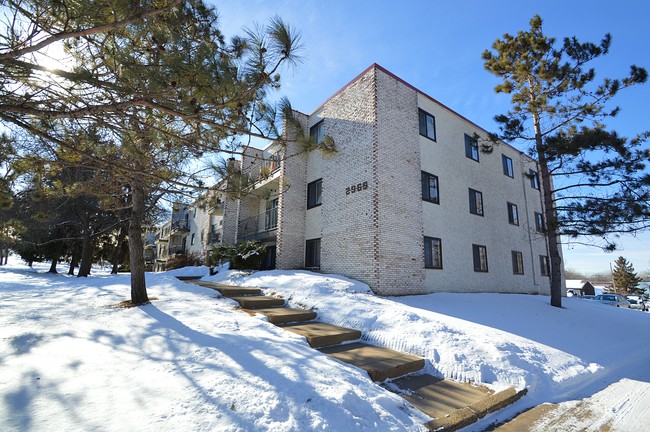 Building Photo - Quebec Apartments